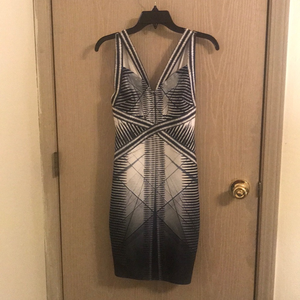 Black and White Stripped Bodycon Dress